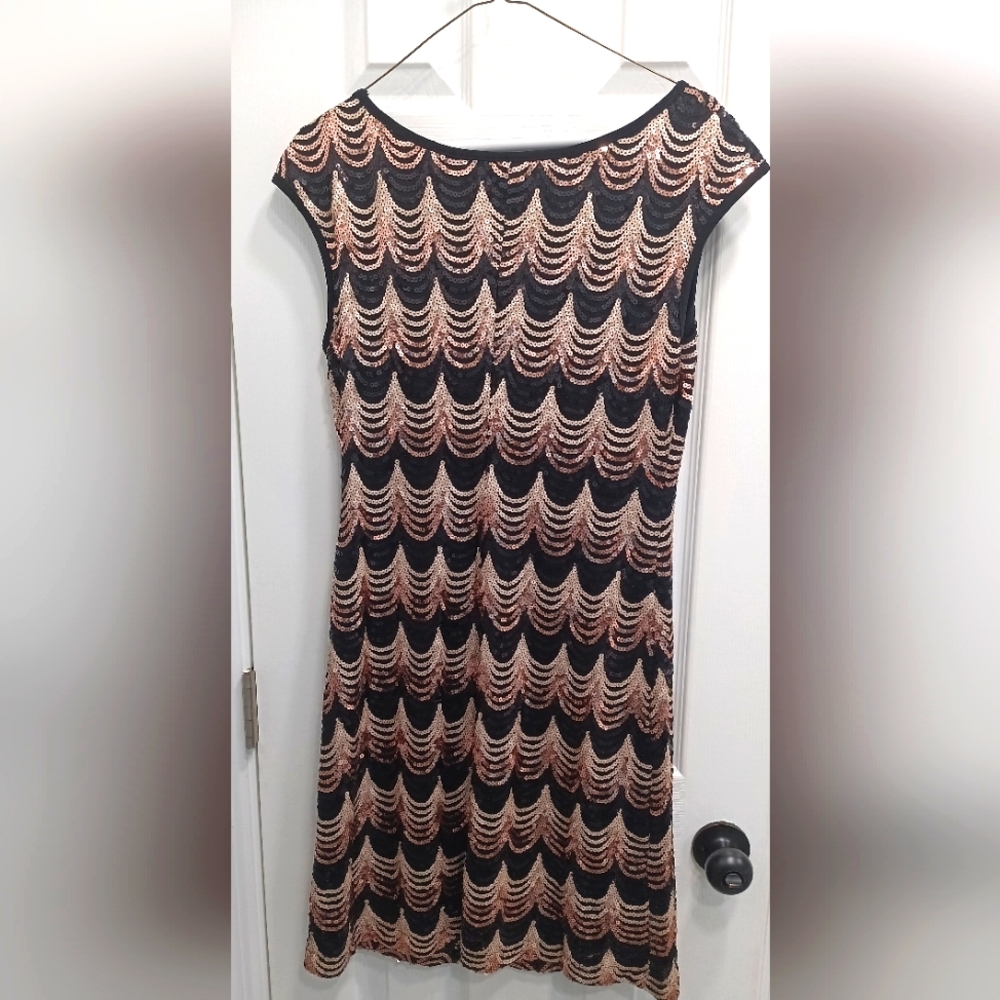 Dress by connected apparel, size 10, gold/ black color